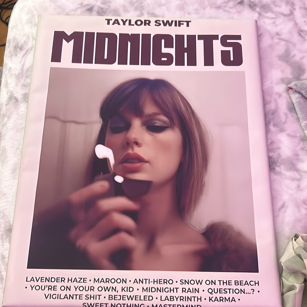A Taylor Swift Canvas picture